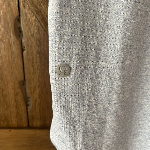 Lululemon Drysense Training Short Sleeve Shirt Heathered Chambray Size Large - Picture 6 of 7